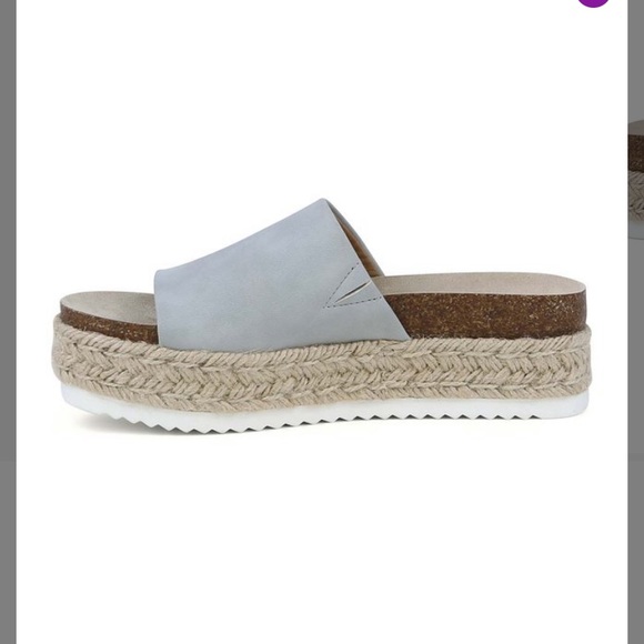 🆕BLACK/GRAY ICELYN PLATFORM SANDAL - Picture 6 of 6